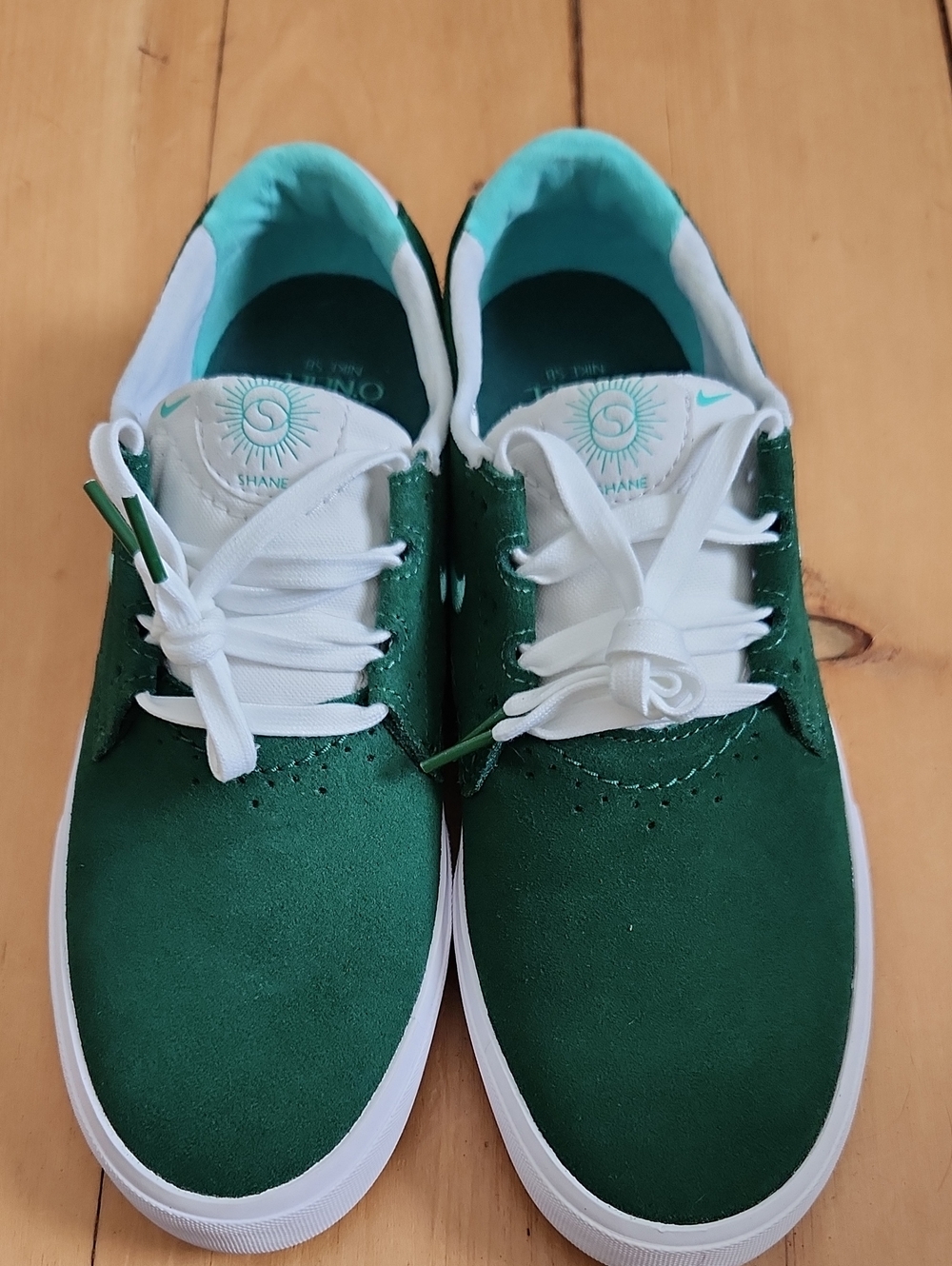 Nike Shane SB Gorge Green Mismatch Mens Size 10 Left/9.5 Right - Womens 11.5/11